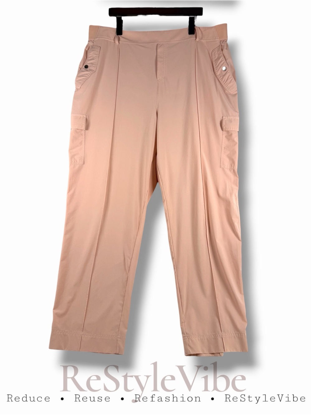 ATHLETA Women’s Size 22 Pants Cargo Nylon Athleisure Casual Style Stretch